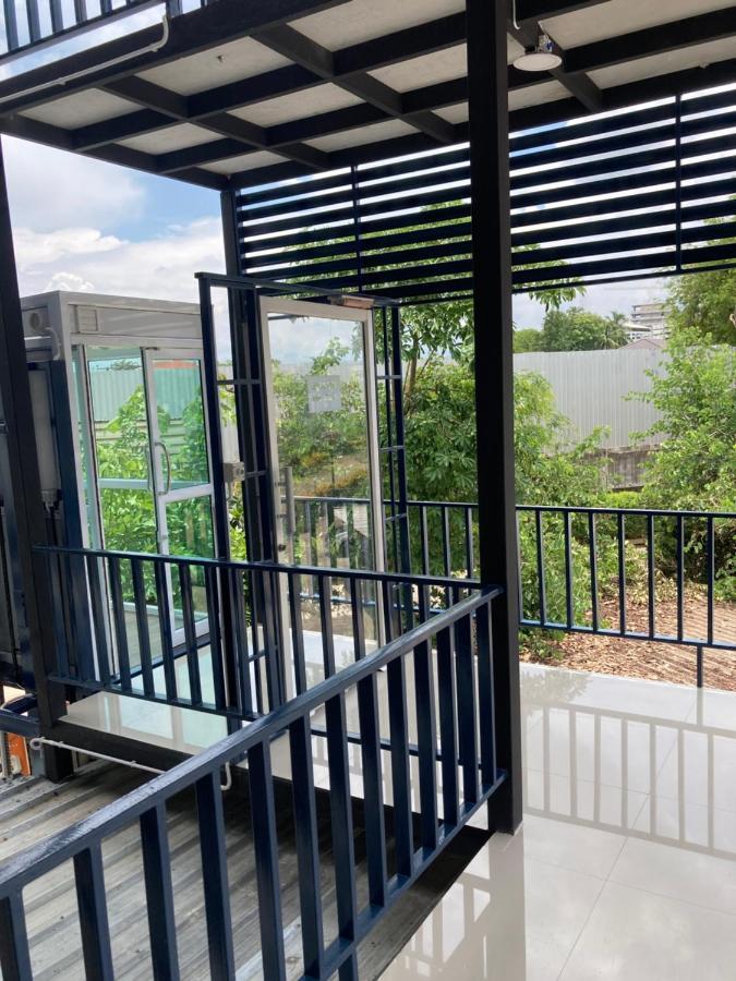 Moocoworking Hotell Loei Exteriör bild