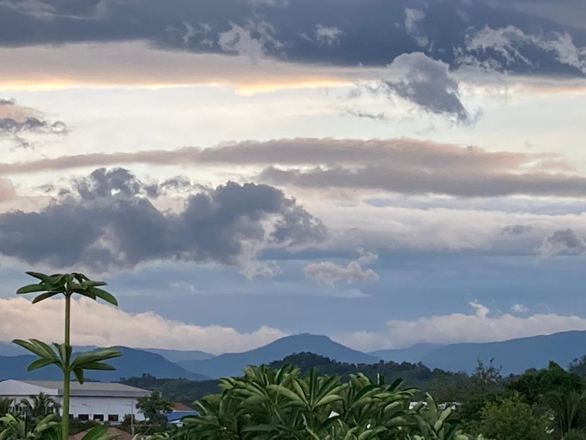 Moocoworking Hotell Loei Exteriör bild